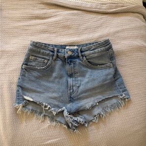 Zara Denim Frayed Hem Women Shorts